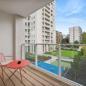 https://new-limehome-milan-stresa.italymilanhotels.net
