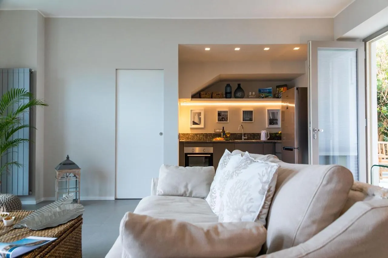 Nesos Suite By Domusicily Mondello Holiday home