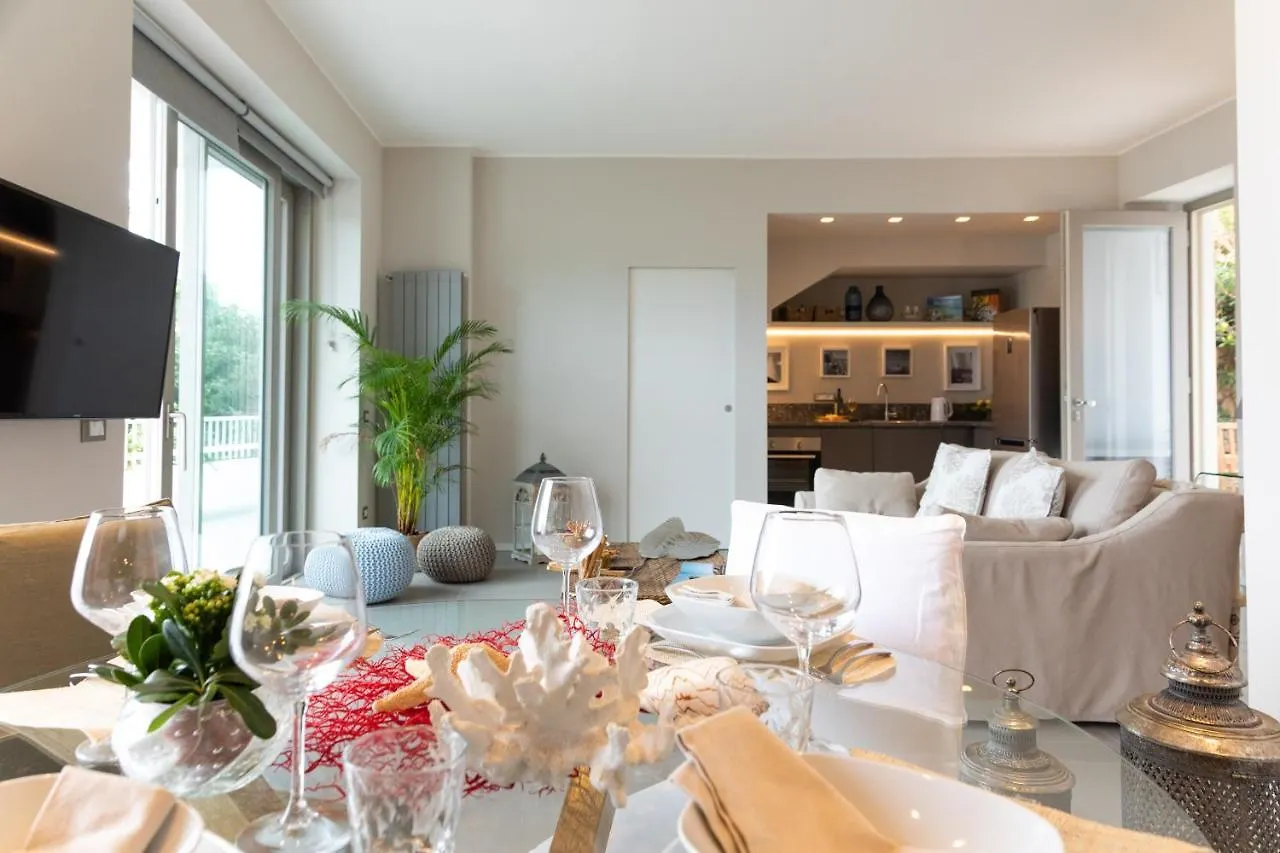 Nesos Suite By Domusicily Mondello 0*,  Italy